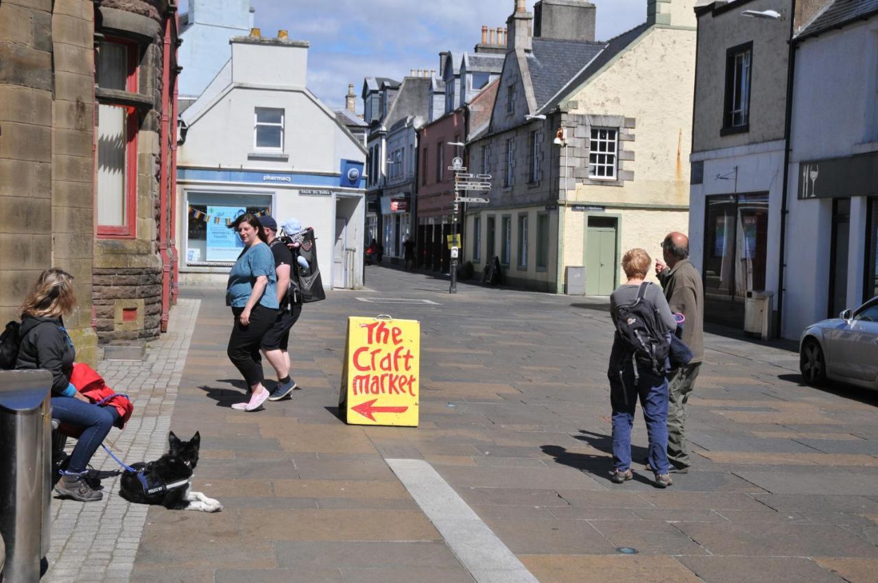 Апартаменты No5 Esplanade Court, Stornoway Town Centre Экстерьер фото