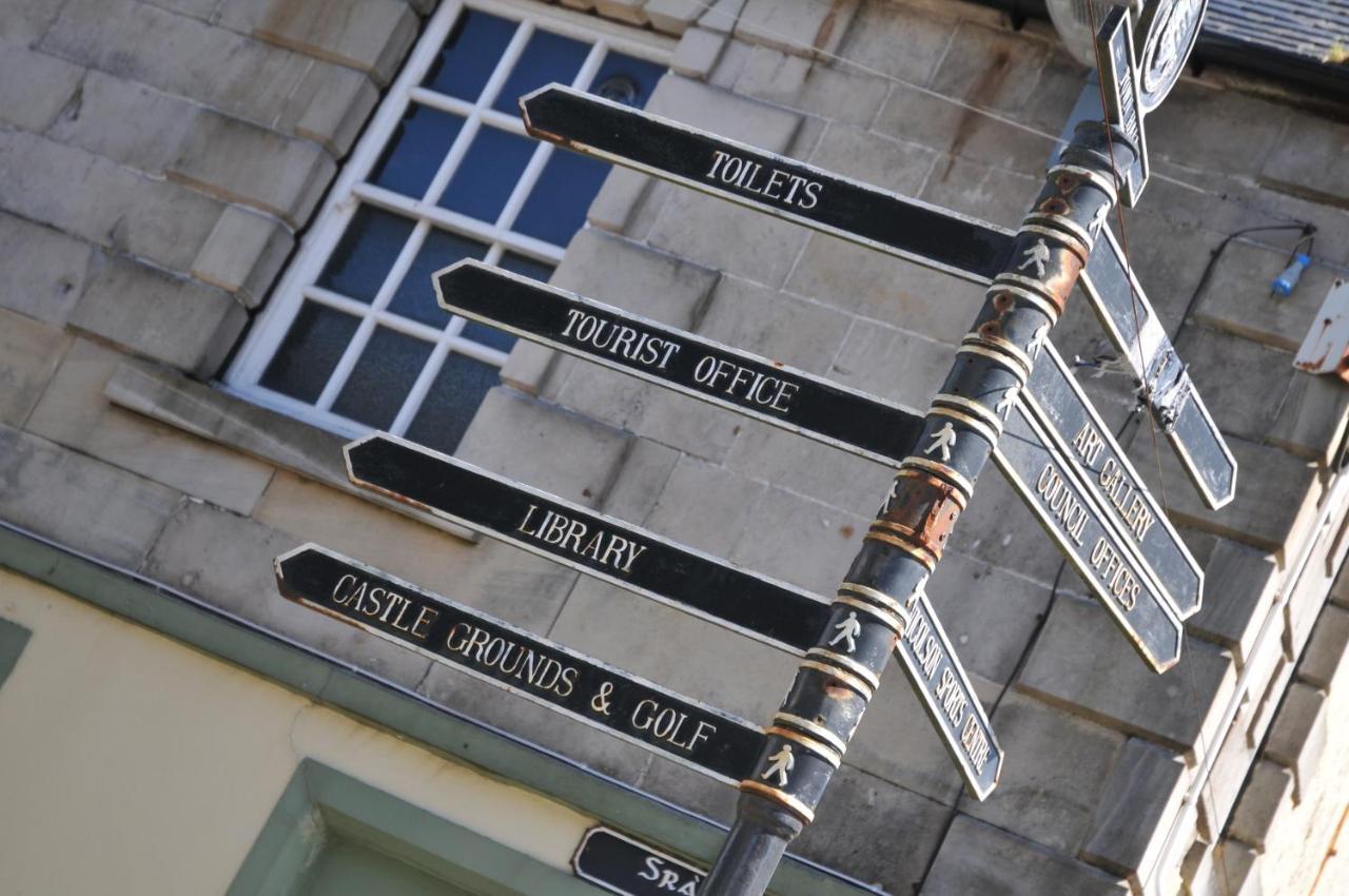 Апартаменты No5 Esplanade Court, Stornoway Town Centre Экстерьер фото
