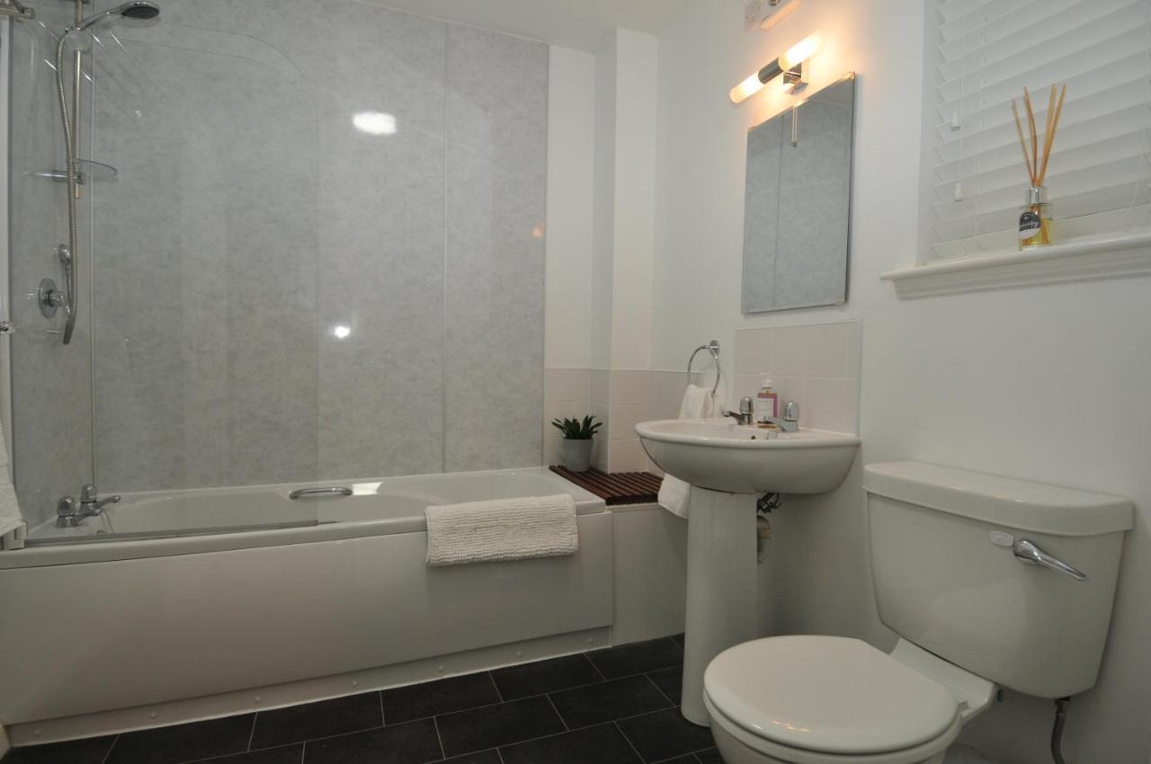 Апартаменты No5 Esplanade Court, Stornoway Town Centre Экстерьер фото